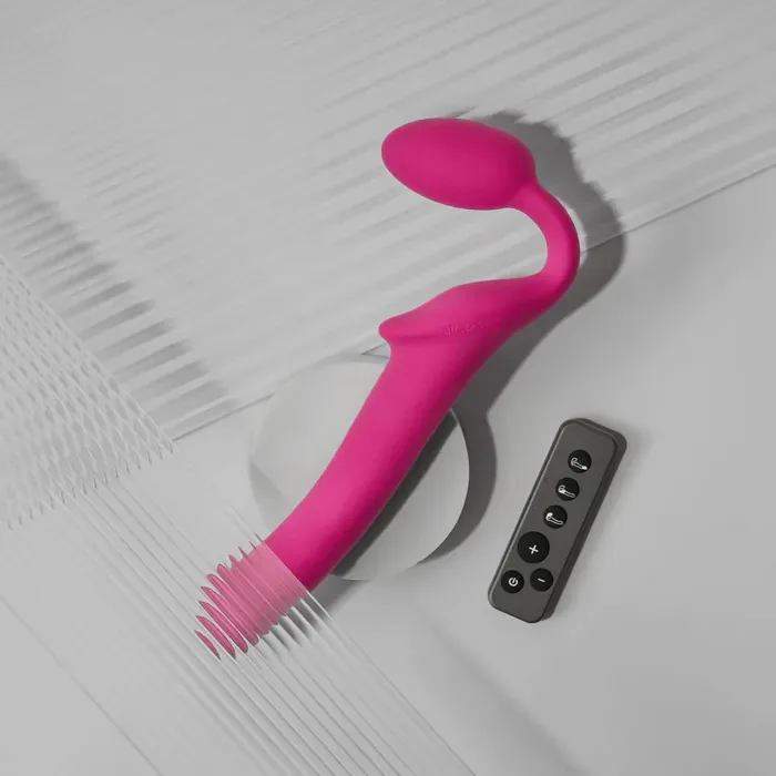 Безремінний страпон з вібрацією Strap-On-Me Vibrating Fuchsia M — фото 2